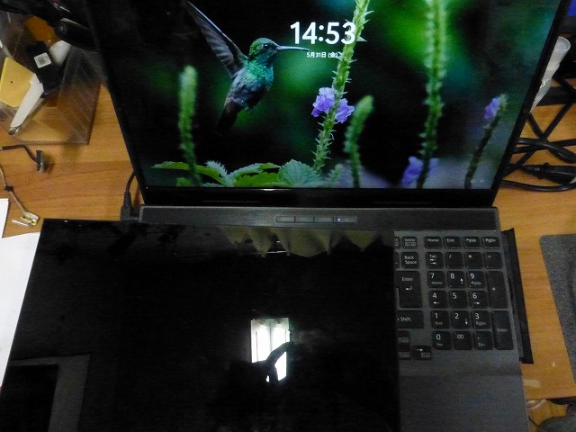 Lifebook AH53/D3 液晶交換