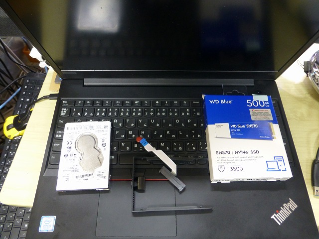 ThinkPad E590 �f�f��