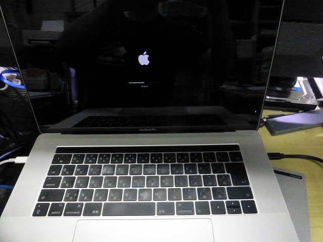 macbook pro A1707̉摜