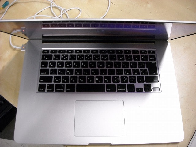 macbookproa1398摜